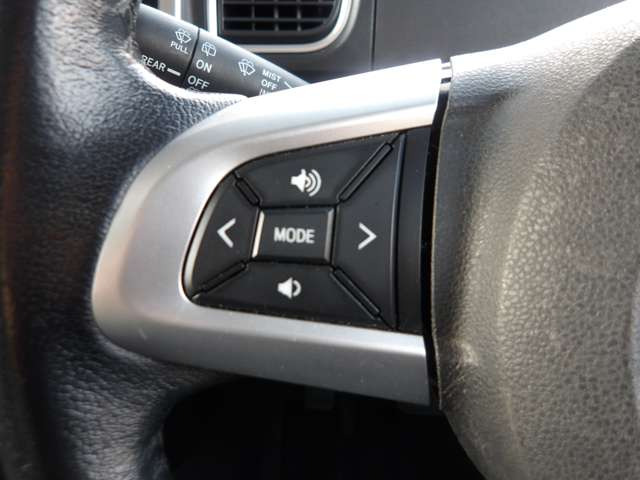 �X�e�A�����O�X�C�b�`���^�]���A�O������ڐ������炷���ƂȂ��A�I�[�f�B�I���̑��삪�\�ȕ֗��@�\!���S&���K�ȃh���C�u�����o���Ă���܂�!