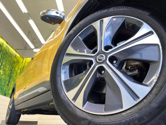 �y����17�C���`�A���~�z�C�[���z�O�ςɃ}�b�`���������A���~�z�C�[���𑕒����Ă���܂��B�e��ЊO�A���~�z�C�[����A�X�^�b�h���X�^�C�����戵�����Ă���܂��B���񂲑��k����������