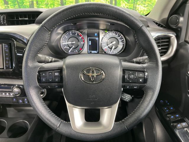 �y�X�e�A�����O�X�C�b�`�z�^�]���A�O������ڐ������炷���ƂȂ��A�I�[�f�B�I���̑��삪�\�ȕ֗��@�\!���S&���K�ȃh���C�u�����o���Ă���܂���