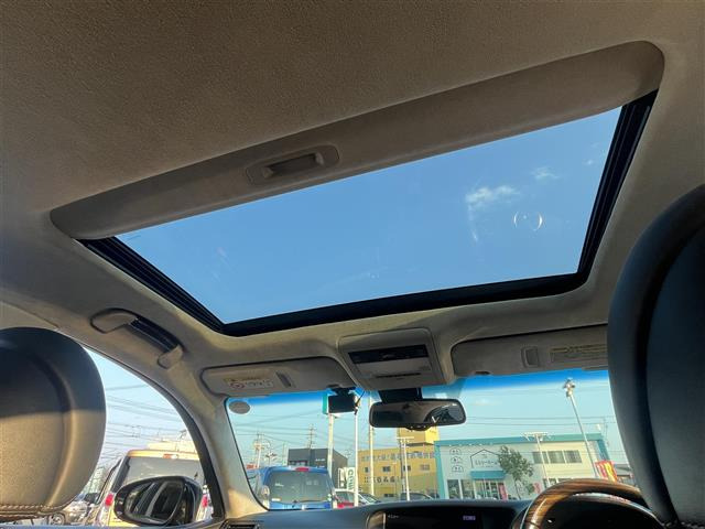 LS600h バージョンL 4WD