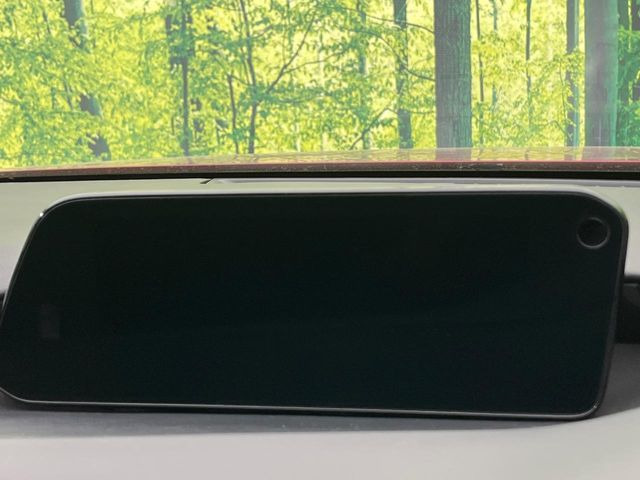 �y8.8�C���`�}�c�_�R�l�N�g�z�ԓ��̕��͋C�Ƀ}�b�`������^�̃f�B�X�v���C�B�X�}�z�ڑ��ł̃i�r�g�p��Bluetooth�Đ����A�l�X�ȋ@�\���y���߂܂��B�����I�ȃ_�C�������삪�\�ŁA�g��������ǍD�ł��B