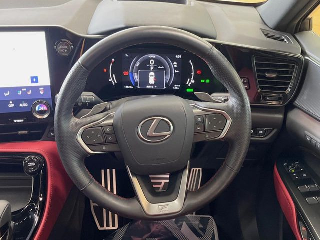 �y�����v�����X�e�A�����O�z�㎿�Ȋv���g�p���邱�ƂŁA��ɂ����������݂ƂĂ��^�]���₷���n���h���ł���