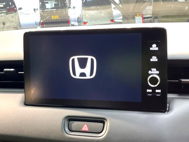 �y���[�J�[�����i�r�z�C���e���A�ɗn�����ރX�^�C���b�V���ȁu��p�݌v�v���[�J�[�i�r�𑕔��􎋔F���⑀�쐫�ȂǊ�{���\�ɂ��D��A���㎿�ȃJ�[���C�t�����y���݂��������܂��B