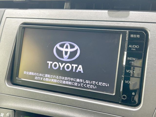 �y�����i�r�z�l�C�̏����i�r�𑕔����Ă���܂��B�i�r�̎g���₷���͂������A�I�[�f�B�I�@�\���[��!�L�����v�◷�s�͂������A�ʋ΂┃�����ȂǕ��i�̃h���C�u���y�����Ȃ�͂���