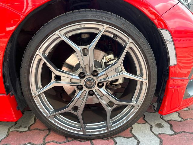 �yGR��19�C���`�b���A���~�z�C�[���z�����I�v�V�����z�C�[���𑕒��B���s���\�̌���ɉ����A�O�ς����X�^�C���b�V���ɂȂ��Ă��܂��B