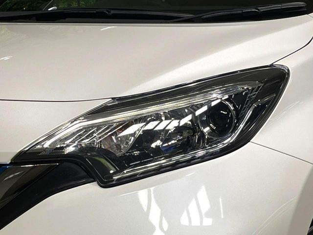 �yLED�w�b�h���C�g�z���V����ԑ��s�����ǍD�Ȏ��E���m�ۂ����S���ĉ^�]�ł��鍂�P�xLED�w�b�h���C�g�𑕔�!�_�����x�������A����d�͂��}�����Ă��܂��B