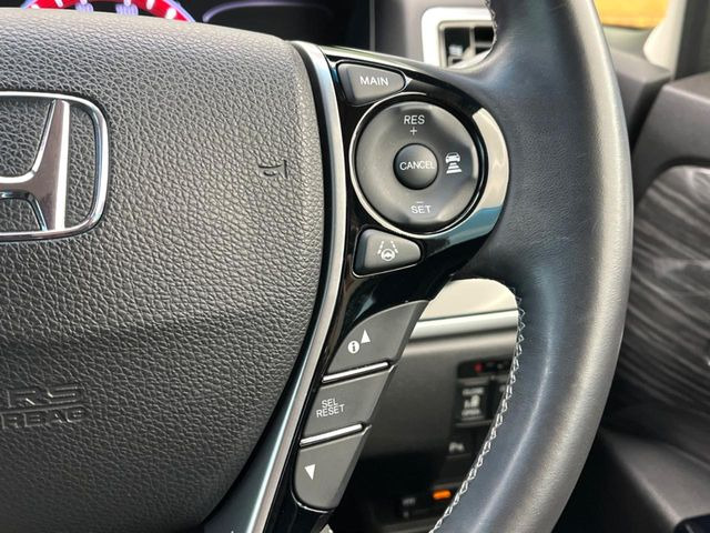 �y�z���_�Z���V���O�z���s���ɑO���̎ԗ�����F�����A�Փ˂������Ȏ��͌x��ƃu���[�L�ŏՓˉ���Ɣ�Q�y�����A�V�X�g�B�����S�Ƀh���C�u�����y���݂��������܂��B