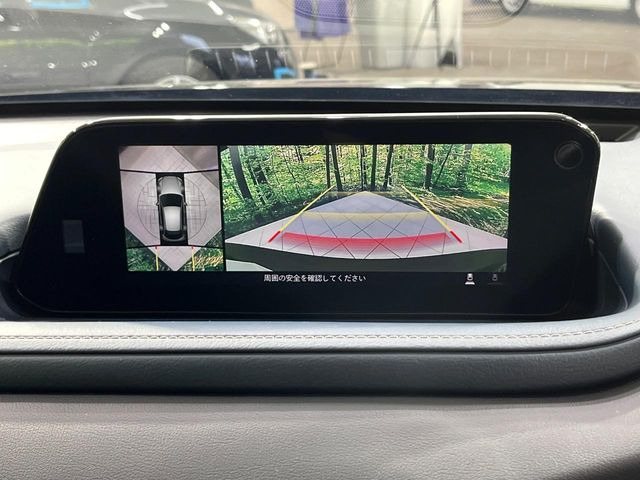 �y360&deg;�r���[���j�^�[�z��p�̃J�����ɂ��A�ォ�猩���낵���悤�Ȏ��_��360�x�N���}�̎��͂��m�F���邱�Ƃ��ł��܂������p�������m�F���₷���A�����ꏊ�ł̐؂�Ԃ��⒓�Ԃ��X���[�Y�ɍs���܂��B