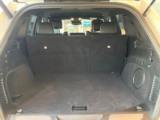 ���g�����N���[��:����L������e�X�y�[�X!���ꂾ���̍L��������΂��������⃌�W���[�Ȃǂɂ��œK�ł�!�g�p�������Ȃ����ꂢ�ȏ�Ԃ��ێ����Ă���܂��B