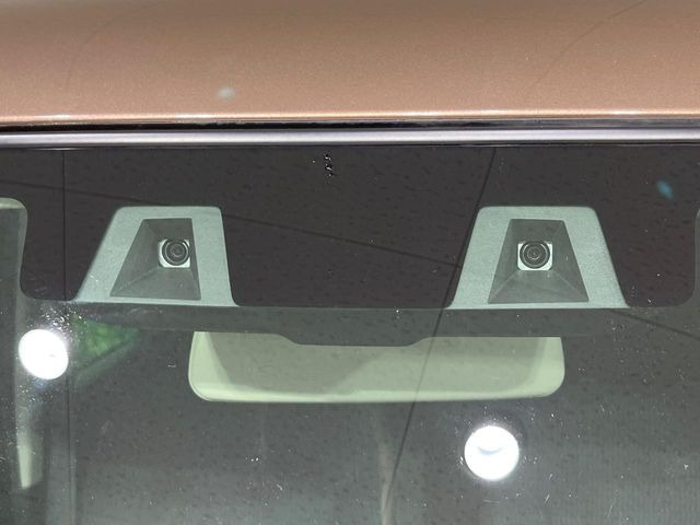 �y�Z�[�t�e�B�T�|�[�g�z���s���ɑO���̎ԗ�����F�����A�Փ˂������Ȏ��͌x��ƃu���[�L�ŏՓˉ���Ɣ�Q�y�����A�V�X�g�B�����S�Ƀh���C�u�����y���݂��������܂��B