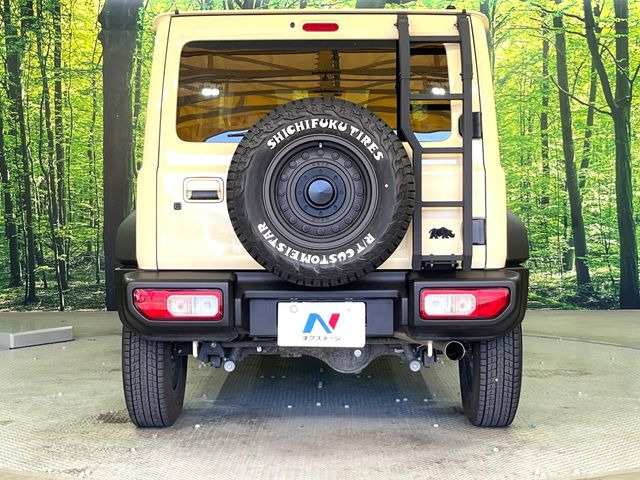 安心の最長10年・走行無制限保証(有償)をご用意。保証内容も充実はもちろん、無料点検&オイル交換や、年中無休の全国・24時間ロードサービスも付帯されておりますのでご安心下さい。