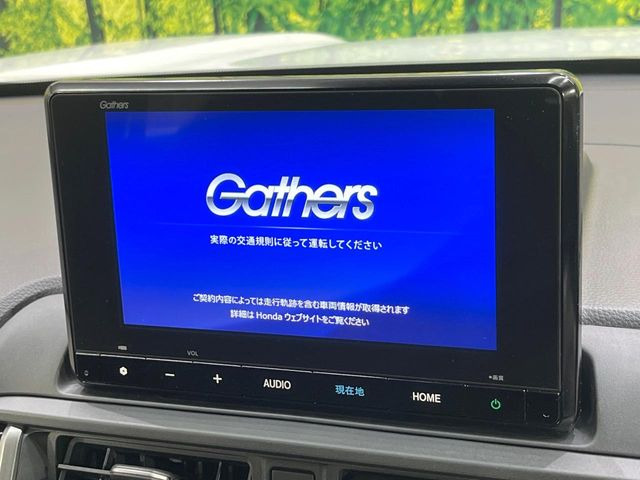 �y�����i�r�z�l�C�̏����i�r�𑕔����Ă���܂��B�i�r�̎g���₷���͂������A�I�[�f�B�I�@�\���[��!�L�����v�◷�s�͂������A�ʋ΂┃�����ȂǕ��i�̃h���C�u���y�����Ȃ�͂���