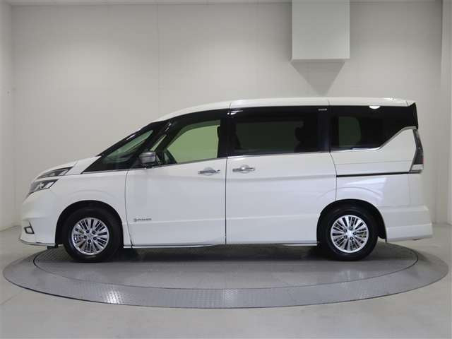 セレナ1.2 e-POWER AUTECH