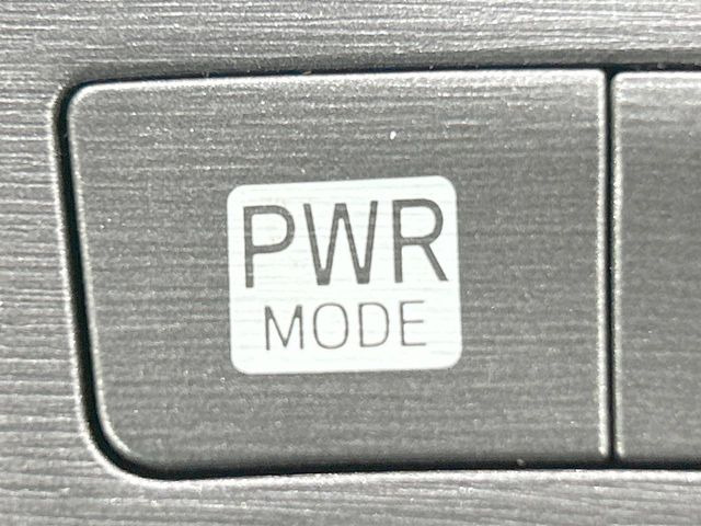 �y�h���C�u���[�h�X�C�b�`�z�R���t�H�[�g�ȏ�薡����X�|�[�e�B�ȏ�薡�܂ŃX�C�b�`��Ő؂�ւ��\�B�V�[����C���ɍ��킹�����[�h��I�ׂ΁A�����̃h���C�u������w�y�����Ȃ�܂���