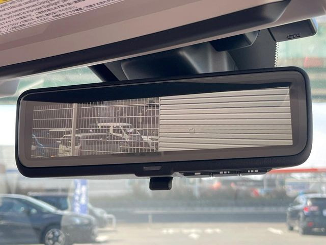 �y�X�}�[�g�����r���[�~���[�z��Ȃ̑傫�ȉו��⓯��҂Ō�����m�F���Â炢���ł����S!�J�������B�e�����ԗ�����̉f�������[���~���[���ɕ\���B�N���A�Ȏ��E�ŏ󋵂̊m�F���\�ł�!