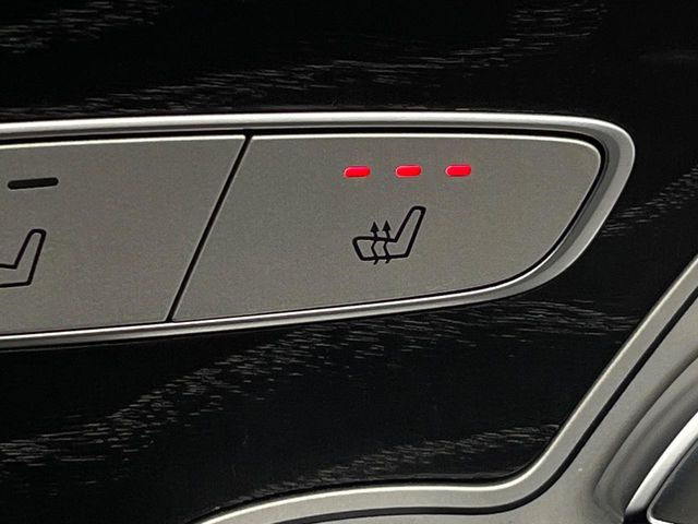 ���S�ȃV�[�g�q�[�^�[:���������ӂ�郌�U�[�V�[�g�ɁA�O�ȁE��ȂɃV�[�g�q�[�^�[�𓋍ڂ��Ă���܂��B