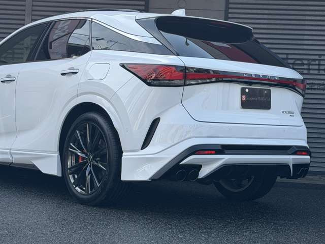 F�X�|�[�c��p�E�X�[�p�[�O���X�u���b�N21�C���`�A���~�z�C�[���B