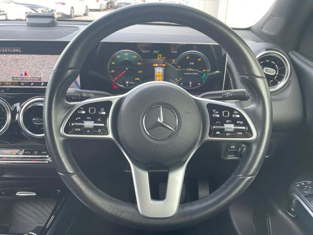 ���n���h�����̃X�������Ȃ��A���ꂢ�ȏ�Ԃ��ێ����Ă���܂��B�e�X�C�b�`���̓�����m�F�ς݂ł��B