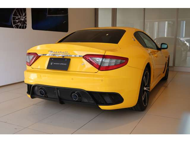 グラントゥーリズモMC ストラダーレ