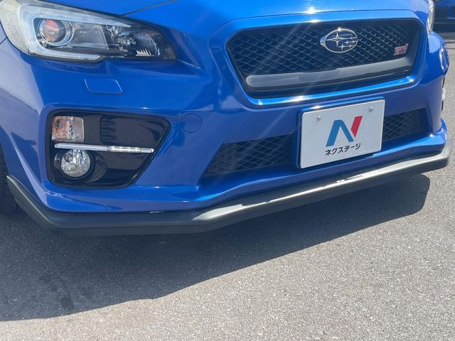 【STIスタイルパッケージ】フロント・サイド・リアをSTIのエアロで統一。外観のスポーティーさを際立たせてくれるだけでなく、高速走行時の空力バランスを最適化してくれます。