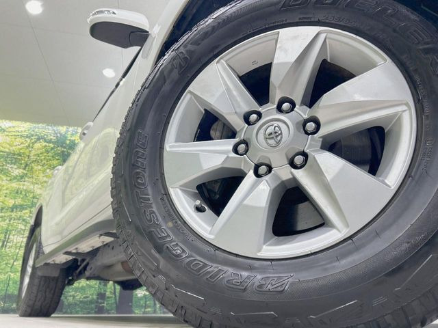 【純正17インチスチールホイール】ネクステージでは『社外アルミホイール』も好評発売中!有名ブランドからお値打ちなアルミまで幅広くご提案致します♪スタッドレスタイヤも取り扱っておりますのでお任せ下さい!