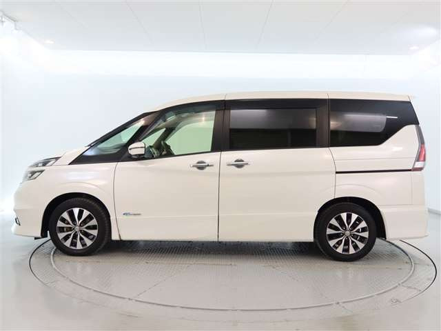 セレナ2.0 ハイウェイスター Vセレクション