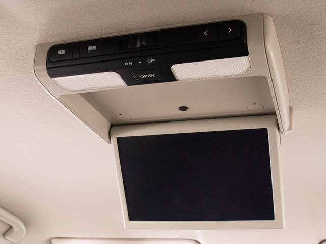 ★フリップダウンモニター★後席の方もDVD等をお楽しみいただけます!