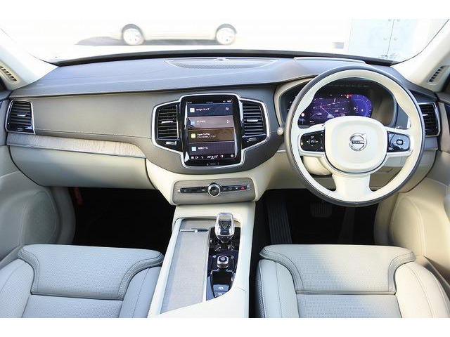 XC90ウルトラ B5 AWD 4WD