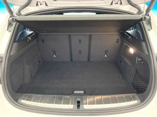 ●トランクルーム:趣味が広がる収容スペース!これだけの広さがあればお買い物やレジャーなどにも最適です!使用感も少なくきれいな状態を維持しております。