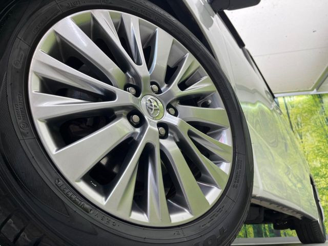 �y����18�C���`�A���~�z�C�[���z�O�ςɃ}�b�`���������A���~�z�C�[���𑕒����Ă���܂��B�e��ЊO�A���~�z�C�[����A�X�^�b�h���X�^�C�����戵�����Ă���܂��B���񂲑��k����������