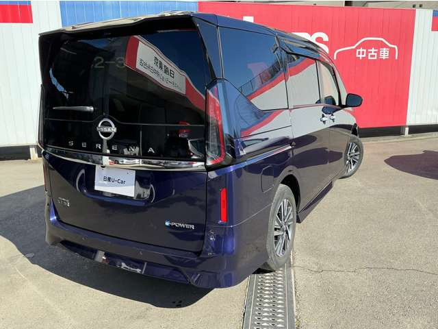 セレナ1.4 e-POWER ハイウェイスターV