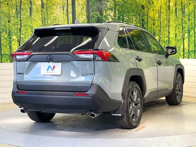 ☆全国のネクステージからお取り寄せが可能※!遠方の店舗に展示してあるクルマが気になる場合も、最寄りの店舗でご覧いただくことが可能です!是非私たちに要望をお聞かせください!※別途費用