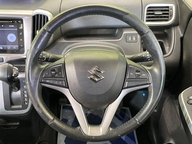 �y�����v�����X�e�A�����O�z�㎿�Ȋv���g�p���邱�ƂŁA��ɂ����������݂ƂĂ��^�]���₷���n���h���ł���