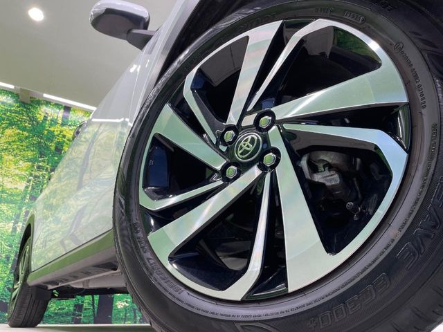 �y����17�C���`�A���~�z�C�[���z�O�ςɃ}�b�`���������A���~�z�C�[���𑕒����Ă���܂��B�e��ЊO�A���~�z�C�[����A�X�^�b�h���X�^�C�����戵�����Ă���܂��B���񂲑��k����������