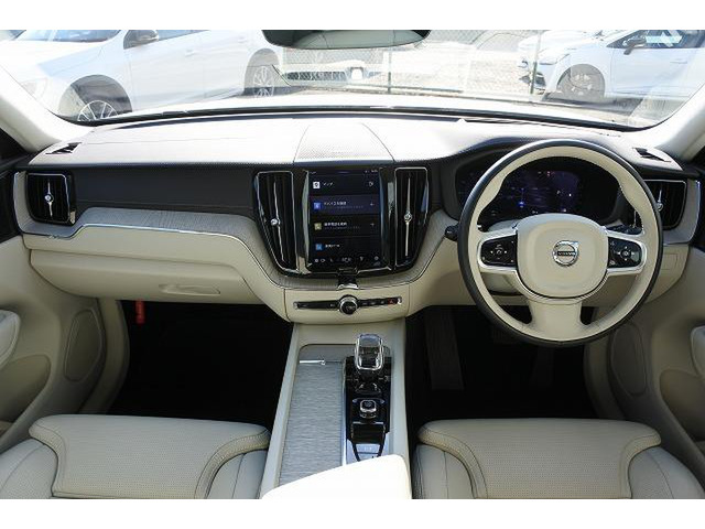 XC60アルティメット B5 AWD 4WD