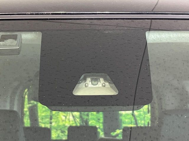 �y�X�}�[�g�A�V�X�g�z���s���ɑO���̎ԗ�����F�����A�Փ˂������Ȏ��͌x��ƃu���[�L�ŏՓˉ���Ɣ�Q�y�����A�V�X�g�B�����S�Ƀh���C�u�����y���݂��������܂��B