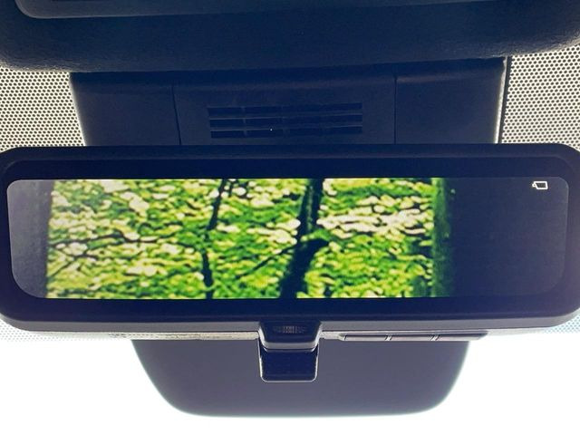 ヴォクシー1.8 ハイブリッド S-Z