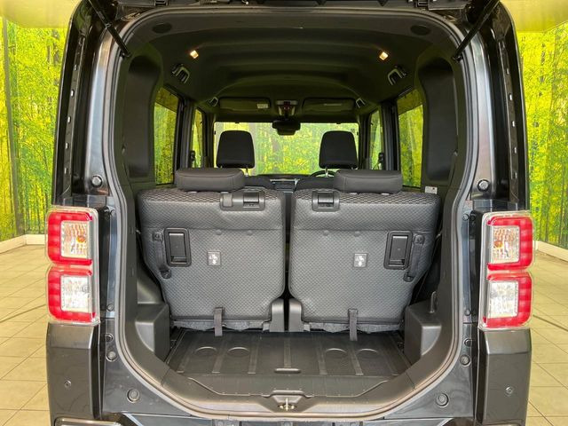 ���i�̂���������ʋ΁A���}���ɏ\���ȉ׎��X�y�[�X���m�ۂ��Ă���܂��B�Z�J���h�V�[�g��|���ƁA�傫�ȉו��̐ύڂ��\�ł���