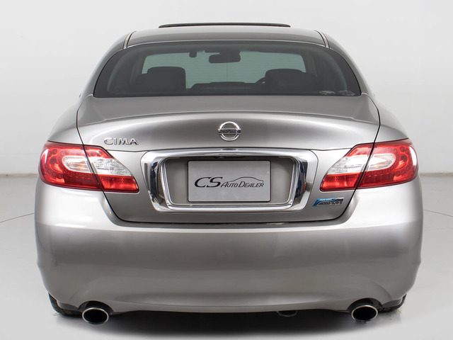 �����}���`�A���^�̃J���[�o�b�N���j�^�[���ځB�M�A���o�b�N�ɓ����Ǝ����I�ɐ؂�ւ��D����̂ł��B�N���ȃJ�����摜�ɂĎԌɓ�����T�|�[�g���Ă���܂��B����ŎԌɓ�������S�ł��ˁB