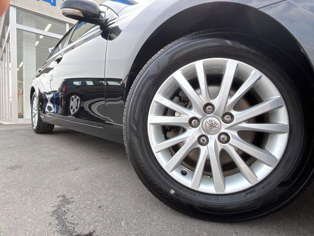 �y�����A���~�z�C�[���z�O�ςɃ}�b�`���������A���~�z�C�[���𑕒����Ă���܂��B�e��ЊO�A���~�z�C�[����A�X�^�b�h���X�^�C�����戵�����Ă���܂��B���񂲑��k����������