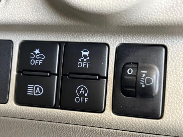 �y�A�C�h�����O�X�g�b�v�z�ԐM����a�؂Œ�Ԃ����ۂɃG���W�����~���A���ʂȔR���̏����}���܂��B�R��������ی�ɂȂ���@�\��G���W���̓u���[�L�𗣂��΍Ďn�����܂��B