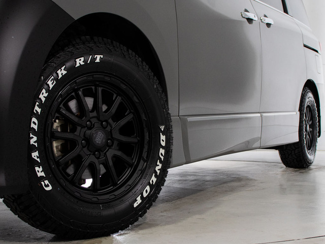 ★タイヤ交換★お好みのメーカ-やデザインのホイールへの換装も承っております!