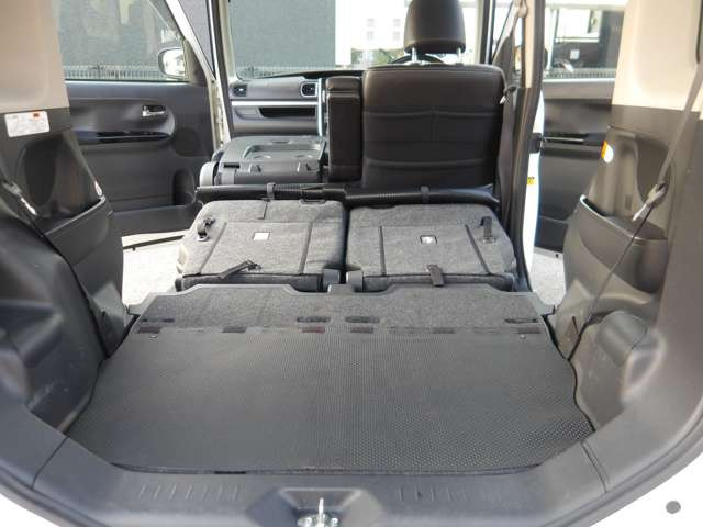 �Ԓ����ł��l�C�̌y�����Ԃł�!�^���g�̓t���b�g�ɂȂ�̂ŁA�����ɐQ�邱�Ƃ����Ăł��܂���!!