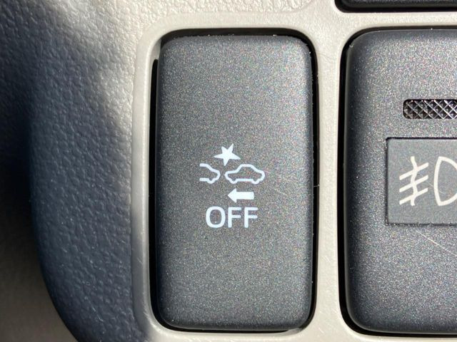 �y�g���^�Z�[�t�e�B�Z���X�z���s���ɑO���̎ԗ�����F�����A�Փ˂������Ȏ��͌x��ƃu���[�L�ŏՓˉ���Ɣ�Q�y�����A�V�X�g�B�����S�Ƀh���C�u�����y���݂��������܂��B