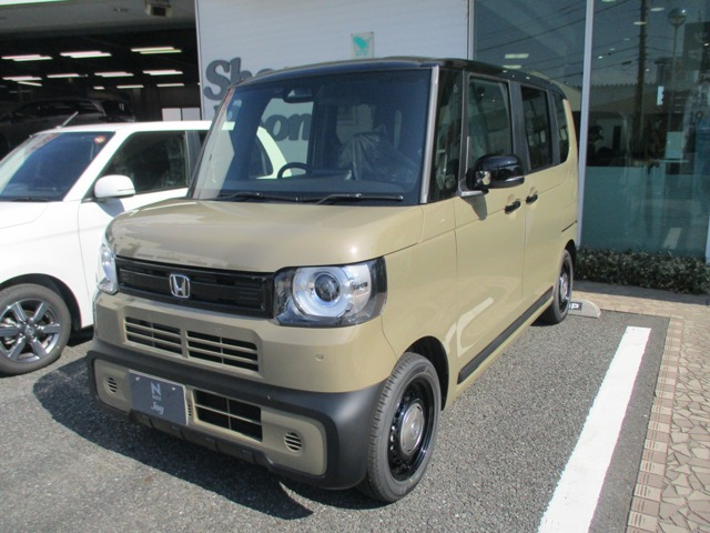 N-BOXジョイ 2トーン