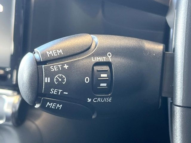 ���I�[�g�N���[�Y�R���g���[��:�������H�⎩���Ԑ�p���H���ɂāA�葬���q���\�ƂȂ�֗��ȋ@�\�ł��B�������ړ��̍ۂł����ɂ����֗��ɂ��g�����������܂���