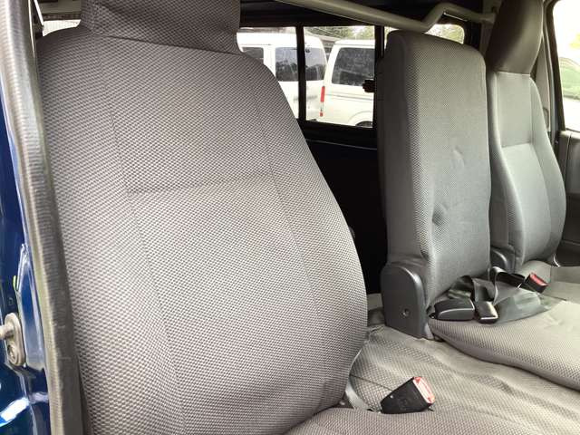 車輌買取も行なっております。商用車から普通車どのようなお車でも買い取ります!査定無料ですのでお気軽にお申し付けくださいませ♪