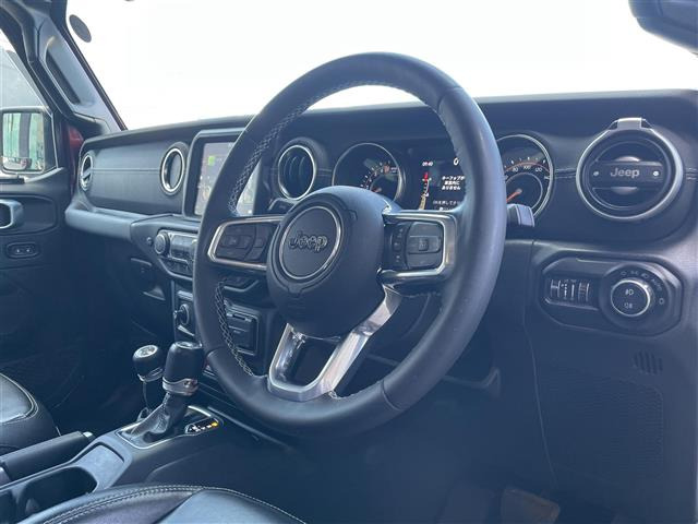 ラングラーアンリミテッド サハラ 4WD