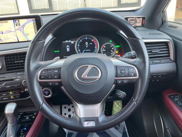 �y�����v�����X�e�A�����O�z�㎿�Ȋv���g�p���邱�ƂŁA��ɂ����������݂ƂĂ��^�]���₷���n���h���ł���