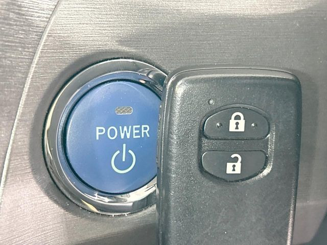 �y�X�}�[�g�L�[�z�J�o����|�P�b�g�ɓ��ꂽ�܂܂ł��h�A�̎{���E�������\�ȃX�}�[�g�L�[�𑕔��B�G���W���̃I���E�I�t�����J�M�����o���K�v����������Ƃ��Ă��֗��ł���